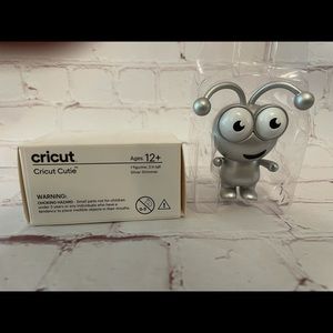 Cricut cutie silver shimmer